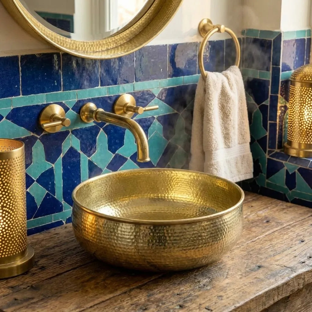 Round Hammered Brass Vessel Sink for Bathroom Vanity