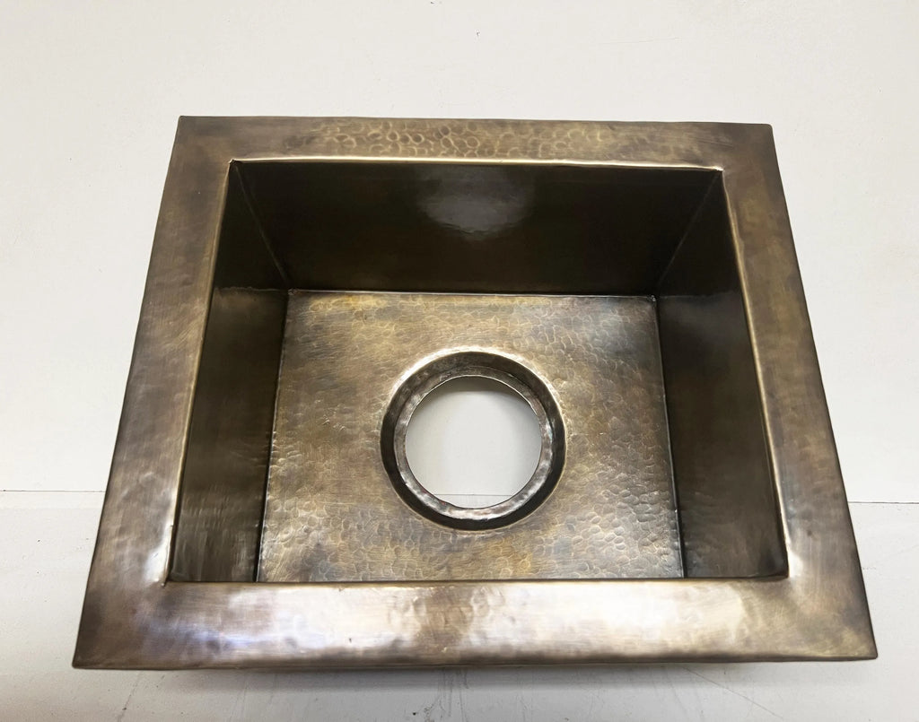 Handmade Antique Brass Undermount Kitchen Sink – Rustic Farmhouse Basin