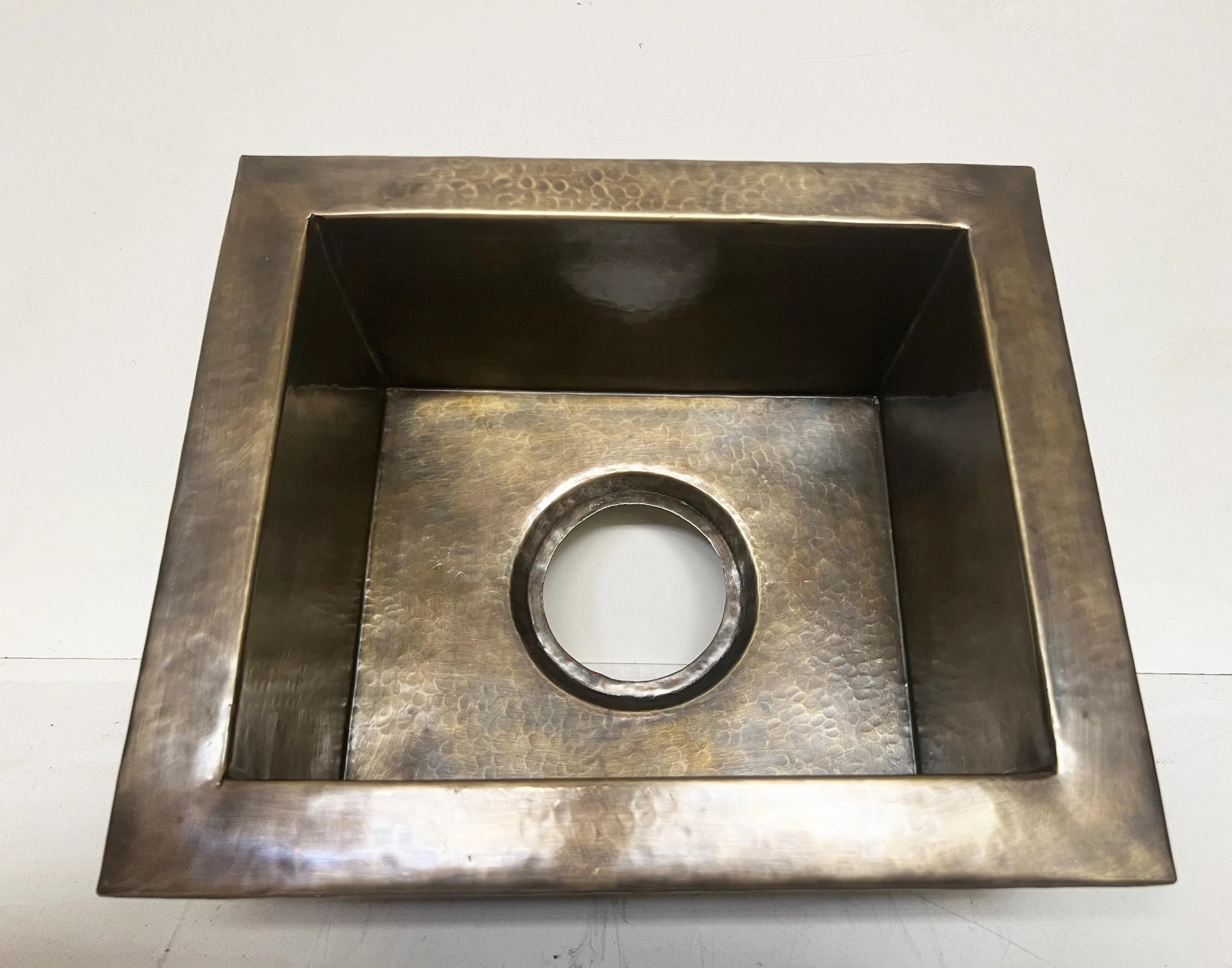 Handmade Antique Brass Undermount Kitchen Sink – Rustic Farmhouse Basin