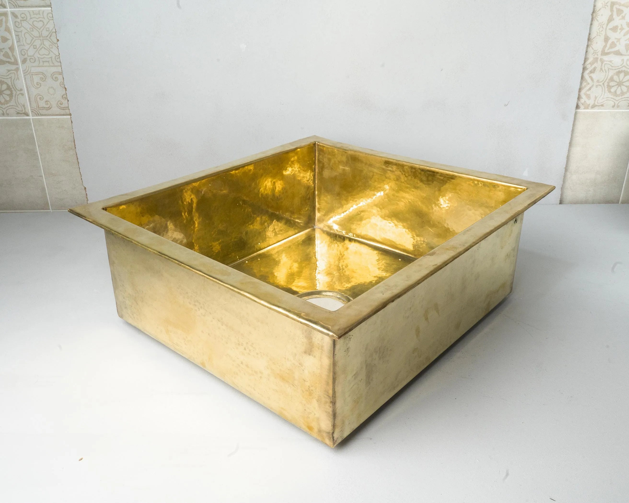 Handmade Unlacquered Brass Undermount Kitchen Sink – Hammered Basin