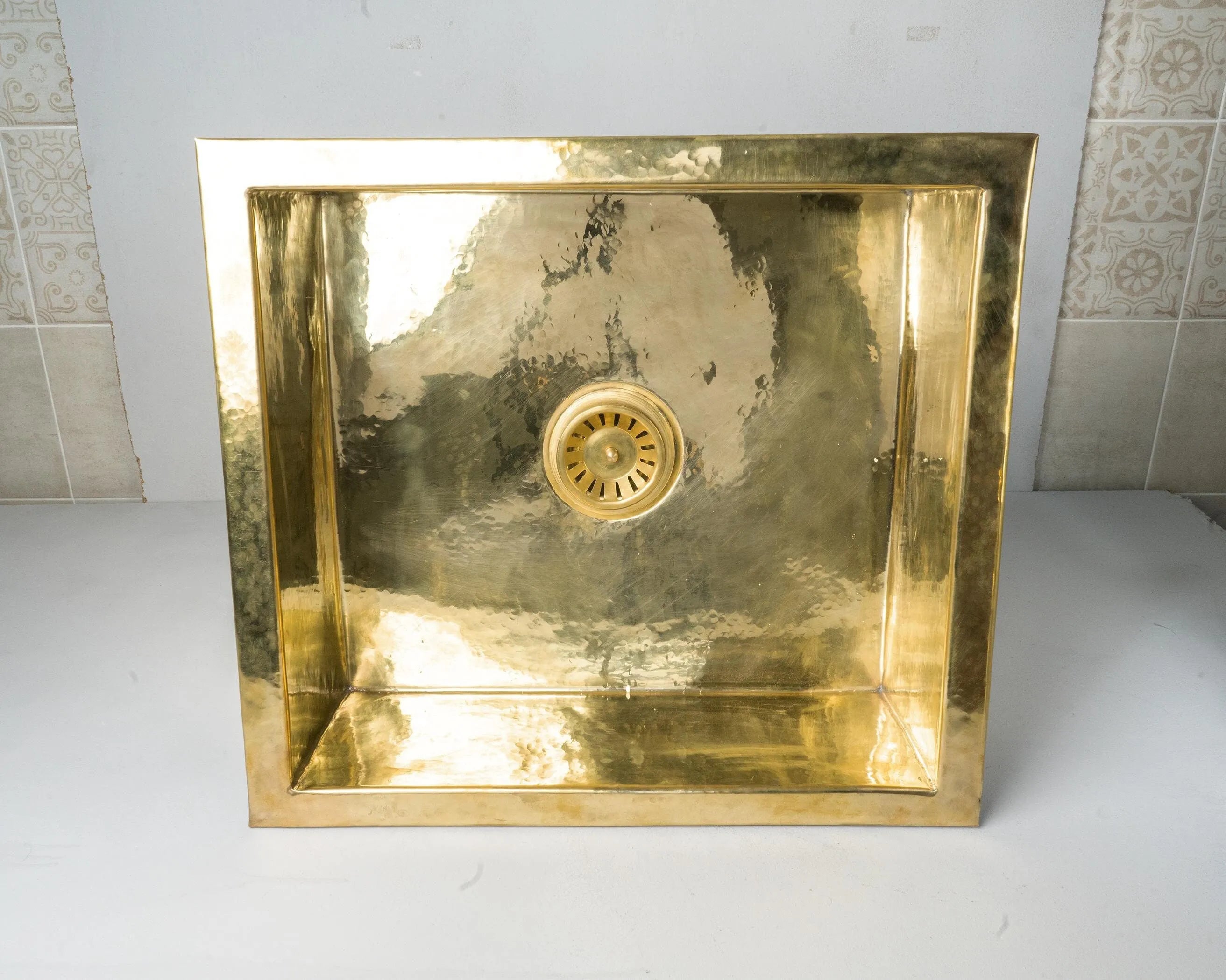Handmade Unlacquered Brass Undermount Kitchen Sink – Hammered Basin