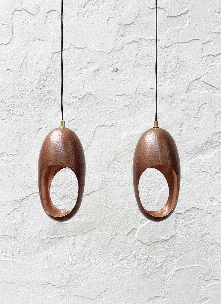 Set of 2 Hammered Copper Pendant Lights – Handmade Vintage Farmhouse Ceiling Lamps, Sculptural Oxidized Hanging Lighting for Kitchen Island